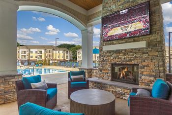 Outdoor Lounge at Crabtree Lakeside in Raleigh, NC